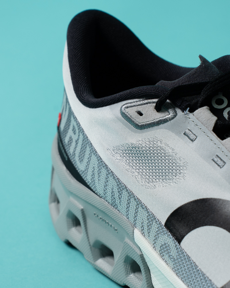 On Running Cloudmaster Hyper mise en scène studio